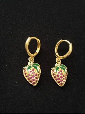 Gold plated strawberry earrings